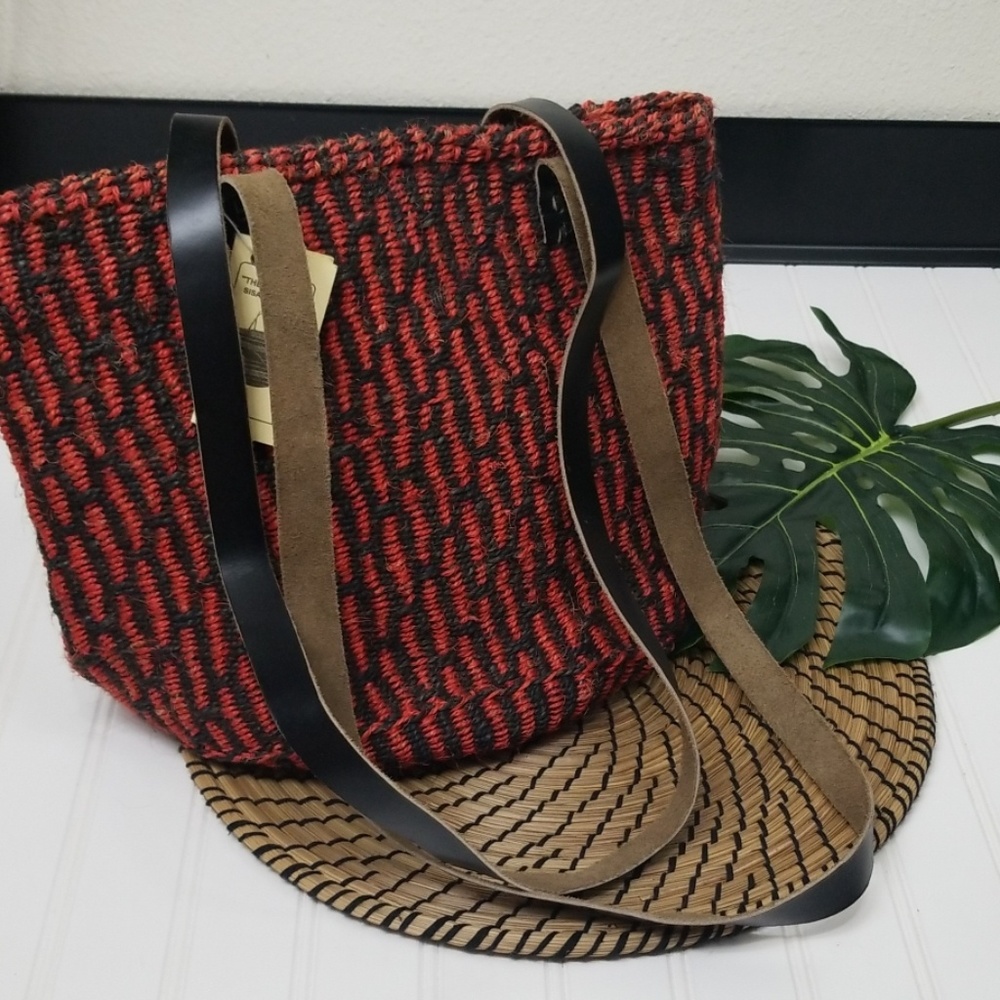 NEW "The Nthungi" handmade straw bag woven